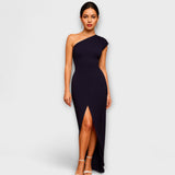 Elegáns aszimmetrikus estélyi ruha