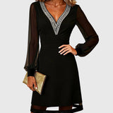 Karcsúsító Ruha V-nyakkal és Betétekkel