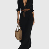 Klara – Elegáns dekoltázsú ruha