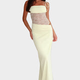 Maxi Ruha Szabad Kivágással és Finom Eleganciával