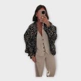 Krisztina - Elegáns pulóver szürke színben