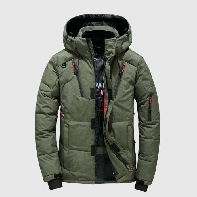 André – Pehelykönnyű dzseki kapucnival és technikai részletekkel